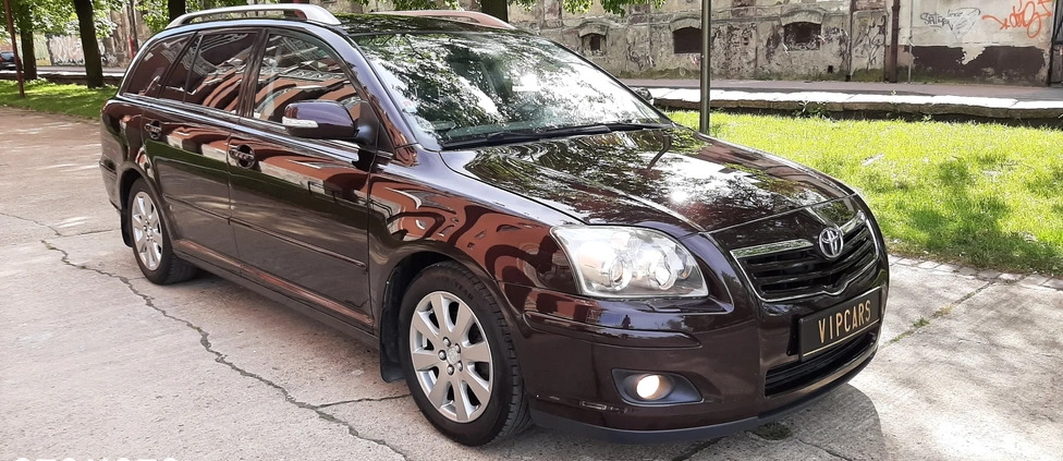 Toyota Avensis cena 19999 przebieg: 220000, rok produkcji 2008 z Złocieniec małe 781